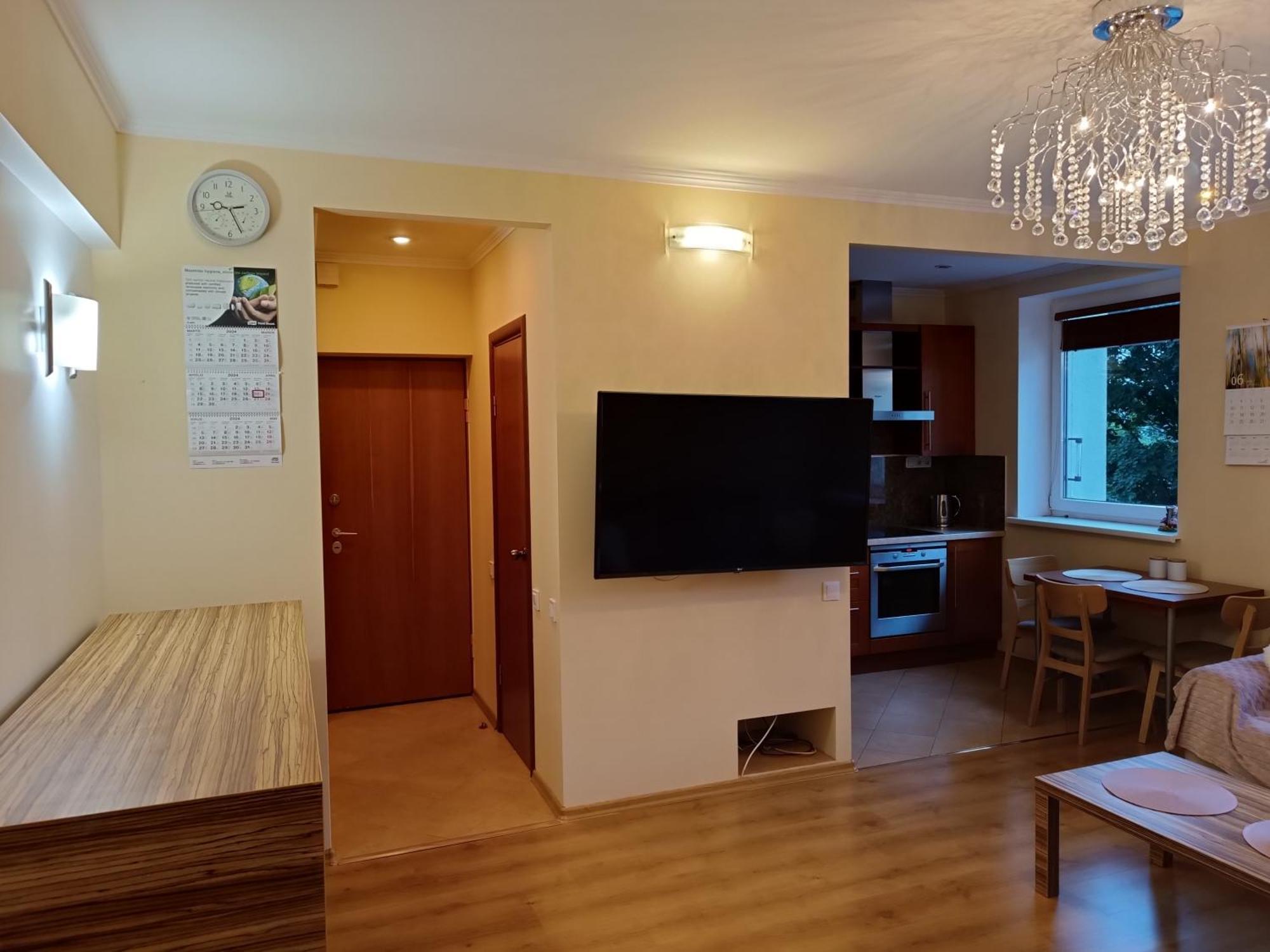 Quiet Dzelzavas Street Apartment Riga Exterior foto